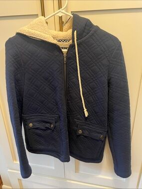 Anthropologie Quilted Navy Hooded Zip-Up Jacket with Sherpa Lining